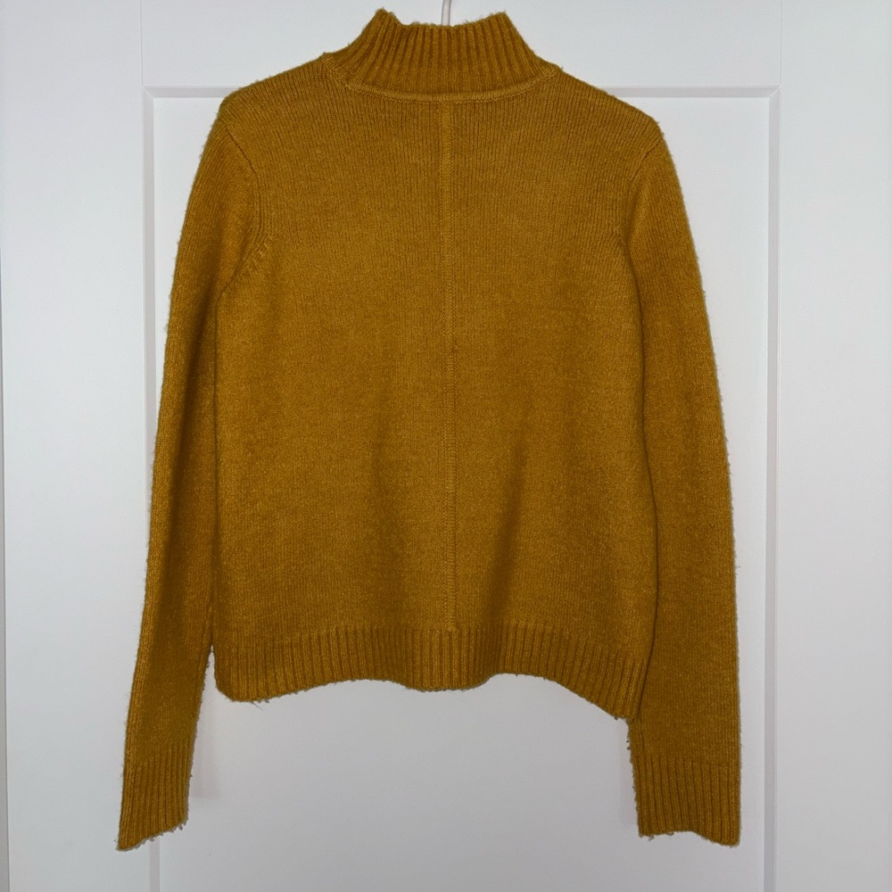 Yellow mock-neck sweater with 2 front pockets - Picture 2 of 6